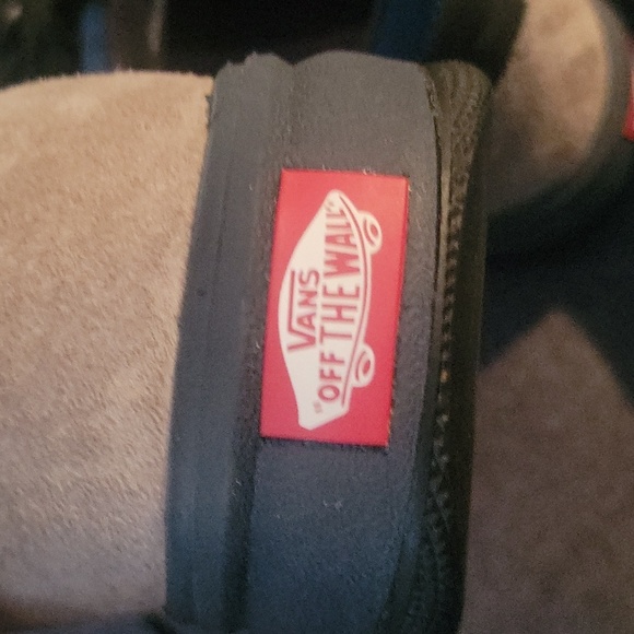 Men's Vans Ultra range all season all terrian shoes - Picture 4 of 8